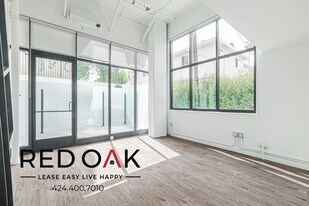 1860 N Western Ave in Los Angeles, CA - Building Photo