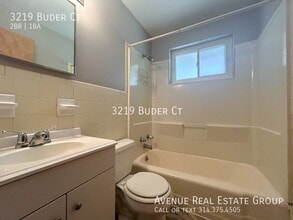 3219 Buder Ct in St. Ann, MO - Building Photo - Building Photo