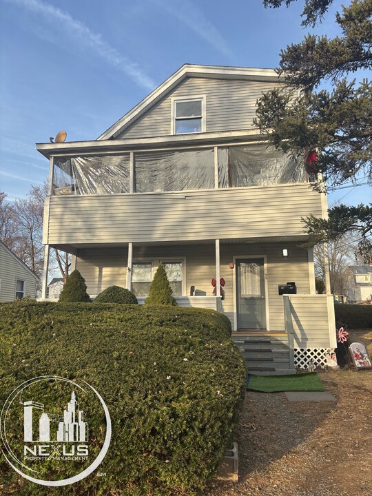 30 Duncan St, Unit 3rd Floor in Wallingford, CT - Building Photo