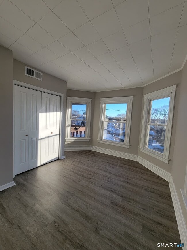 property at 187 Hart St