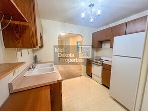 618 S Edmunds St in Mitchell, SD - Building Photo - Building Photo