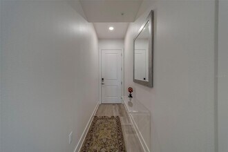 400 150th Ave, Unit 407 in Madeira Beach, FL - Building Photo - Building Photo