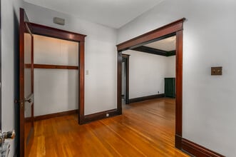 4166 Russell Blvd in St. Louis, MO - Building Photo - Building Photo