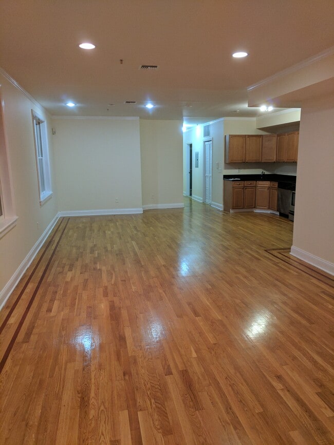 property at 4407 Palisade Ave