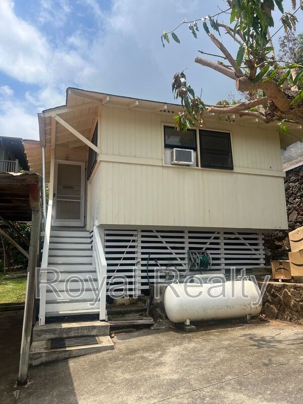 property at 3834 Anuhea St