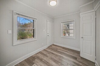 5626 Park Ave in Kansas City, MO - Building Photo - Building Photo