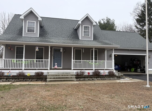 939 N Main St in Killingly, CT - Building Photo - Building Photo