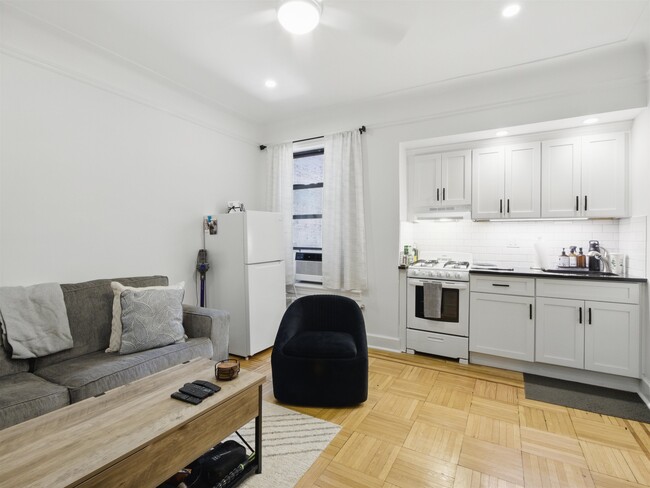 1055 JFK Blvd E in Weehawken, NJ - Building Photo - Building Photo