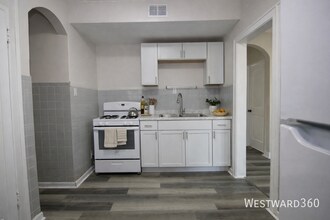 6704 S Wood St in Chicago, IL - Building Photo - Building Photo