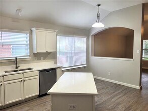 800 Sequoia Dr in Anna, TX - Building Photo - Building Photo
