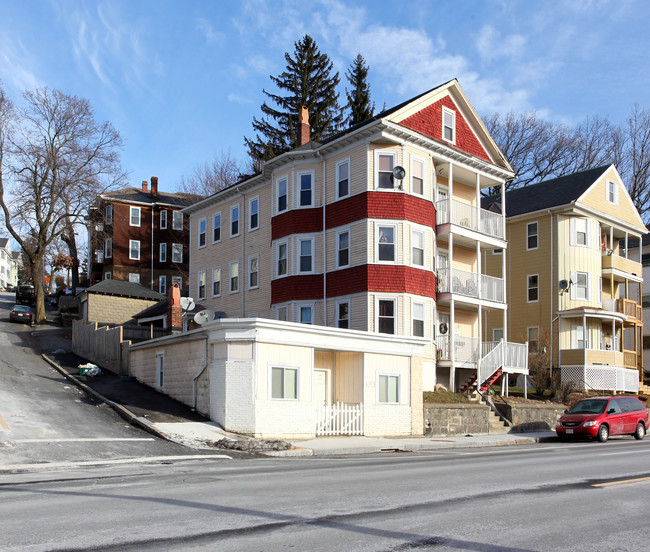 199 Belmont St in Worcester, MA - Foto de edificio - Building Photo