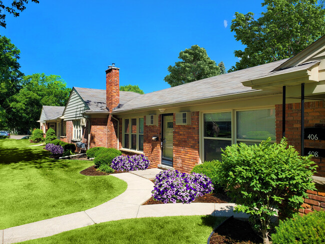 LaPlaza Apartments and R.O.C. Apartments in Royal Oak, MI - Building Photo - Building Photo