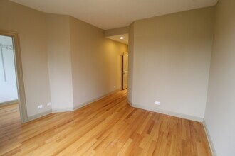 4622 W Schubert Ave in Chicago, IL - Building Photo - Building Photo