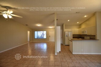 4933 NW 96th Terrace in Sunrise, FL - Foto de edificio - Building Photo