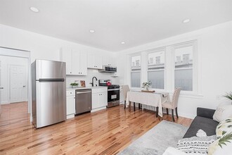 48 Ashford St, Unit B4 in Boston, MA - Foto de edificio - Building Photo