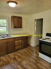 540 CENTER in Lebanon, MO - Building Photo - Building Photo