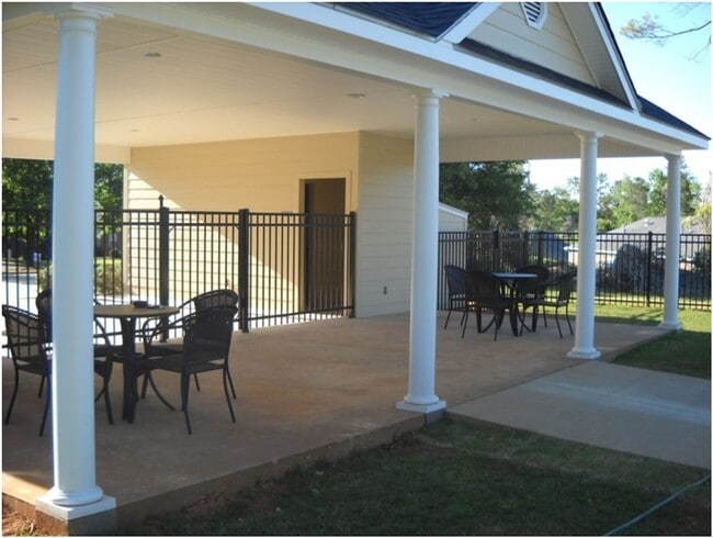 1071 Northpointe Dr in Auburn, AL - Building Photo - Building Photo