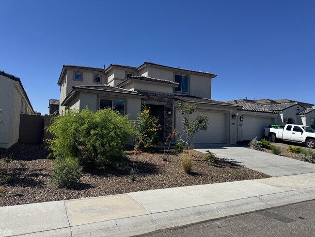 12855 W Lamar Ct in Glendale, AZ - Building Photo - Building Photo