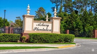 3022 Plantation Ridge Dr in Green Cove Springs, FL - Building Photo