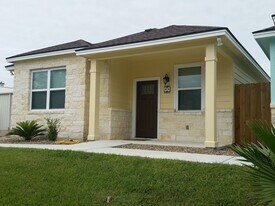 509 S Guadalupe St in Port Lavaca, TX - Building Photo