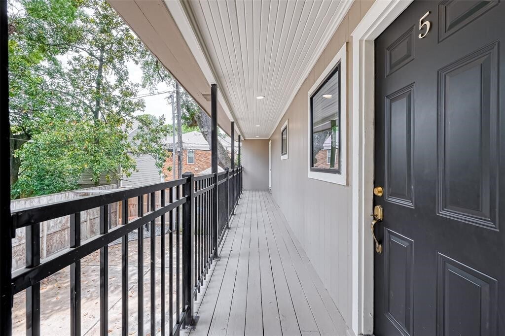 1747 Wroxton Ct in Houston, TX - Building Photo