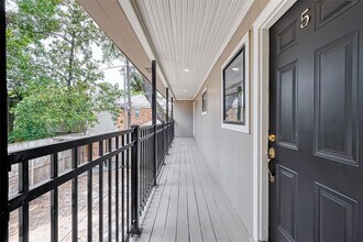 1747 Wroxton Ct in Houston, TX - Building Photo - Building Photo
