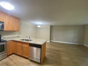 257 Moilliet St in Parksville, BC - Building Photo - Building Photo