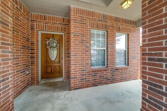 5427 Friesenhahn Ct in San Antonio, TX - Building Photo - Building Photo