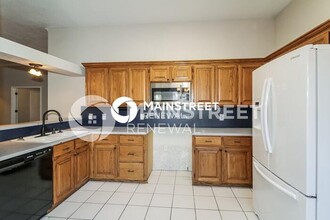 3701 Harmony Dr in Moore, OK - Foto de edificio - Building Photo