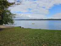 1894 W Lake Rd in Skaneateles, NY - Foto de edificio - Building Photo