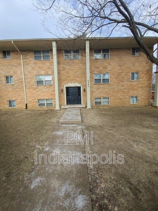 6234 Eastridge Dr in Indianapolis, IN - Building Photo