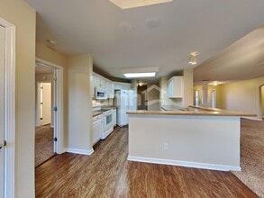 521 San Dra Way in Monroe, GA - Foto de edificio - Building Photo