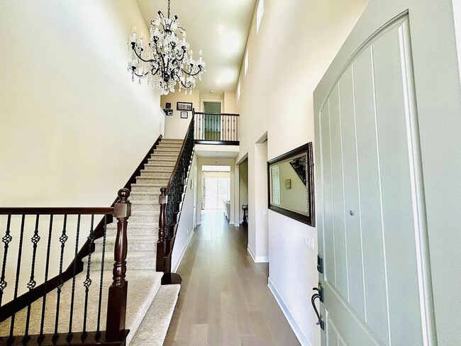 property at 5436 Reef Cir