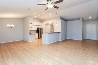 1136 N Cottonwood Ct in Gilbert, AZ - Building Photo - Building Photo