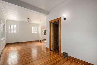 295 S Corona St in Denver, CO - Building Photo - Building Photo