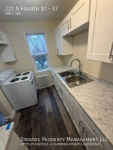 221 N 4th St in Hoopeston, IL - Building Photo - Building Photo