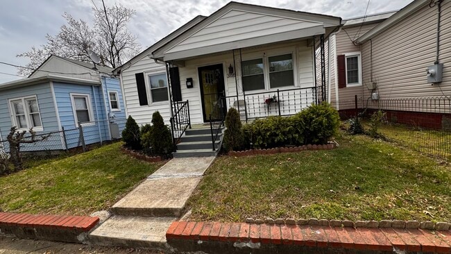 3156 Lawson St in Richmond, VA - Foto de edificio - Building Photo