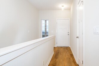 12350 Edgewater Dr in Papillion, NE - Building Photo - Building Photo