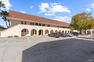 7341 El Ocho Rd in Jacksonville, FL - Building Photo