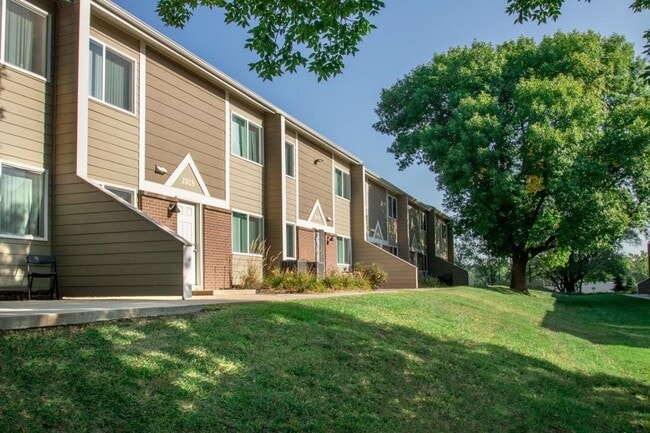 4506 Chapel Ridge Ln in Council Bluffs, IA - Building Photo - Building Photo