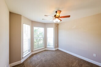 254 Ivy Hills Cir in Calera, AL - Building Photo - Building Photo