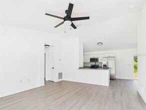 5323 NW 8th Pl in Ocala, FL - Building Photo - Building Photo