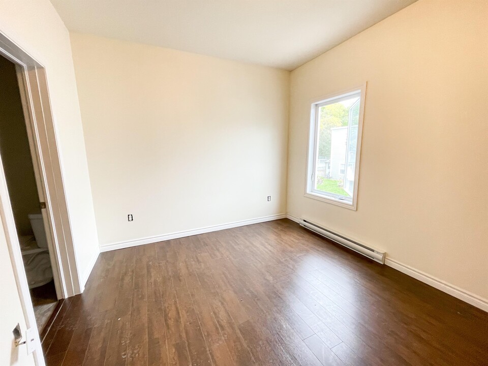 9 Wright St in Saint John, NB - Building Photo