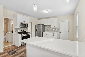 515 George Ave in Waukegan, IL - Foto de edificio - Building Photo