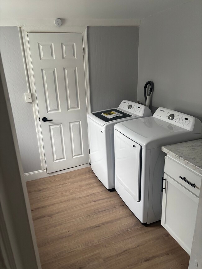 1724 Cotton St in Reading, PA - Foto de edificio - Building Photo