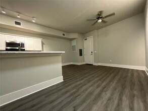 2727 Houston Ave in Houston, TX - Building Photo - Building Photo