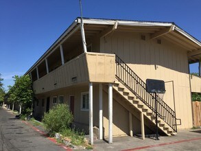 City View Terrace in Sacramento, CA - Building Photo - Building Photo