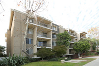 Keystone-Mentone Apartments in Los Angeles, CA - Foto de edificio - Building Photo