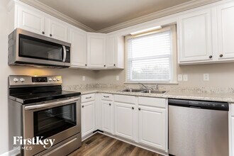 816 Phillips Faith Chapel Church Rd in Murfreesboro, TN - Foto de edificio - Building Photo