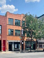 1121 N Ashland Ave in Chicago, IL - Building Photo